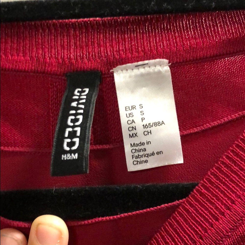 H&M sweater - Picture 2 of 3